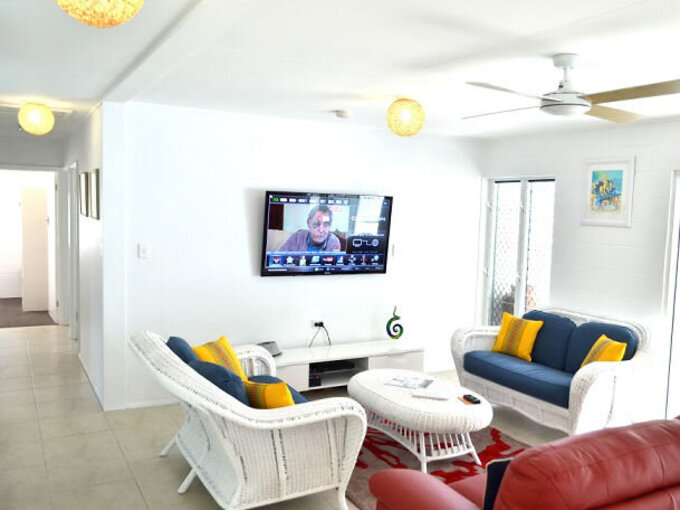 Beach House Port Douglas TV Lounge Room