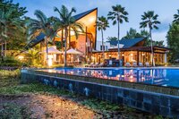 San-ti Restaurant & Bar
