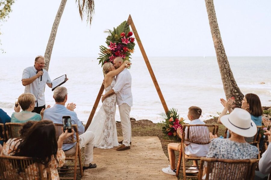 The Port Douglas Wedding Guy